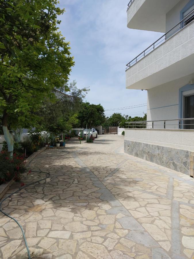 Apartments Margarita Ксамил Экстерьер фото