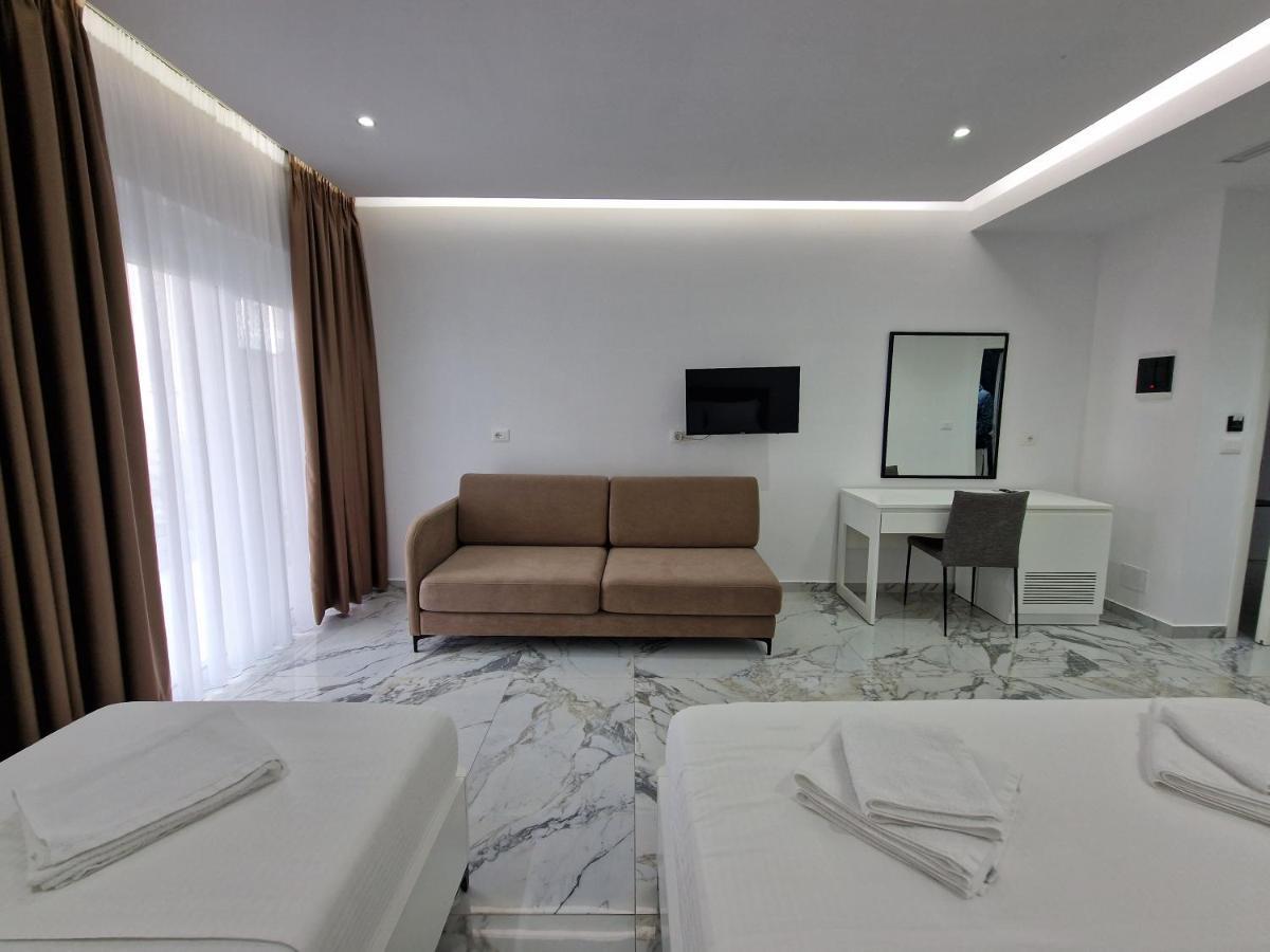 Apartments Margarita Ксамил Экстерьер фото