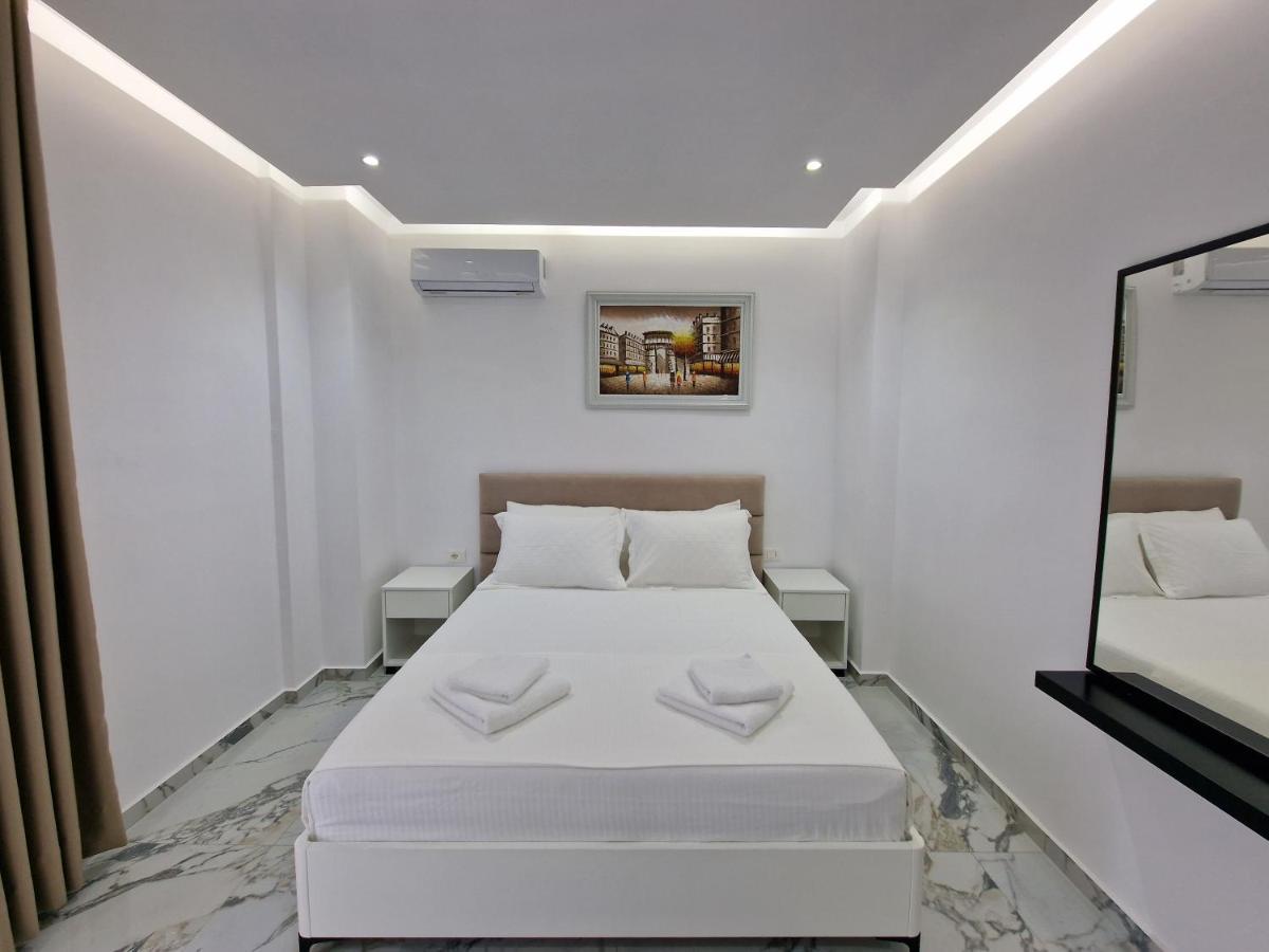 Apartments Margarita Ксамил Экстерьер фото