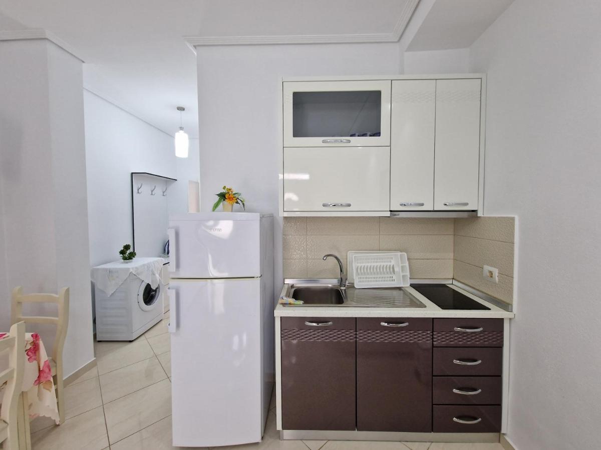 Apartments Margarita Ксамил Экстерьер фото