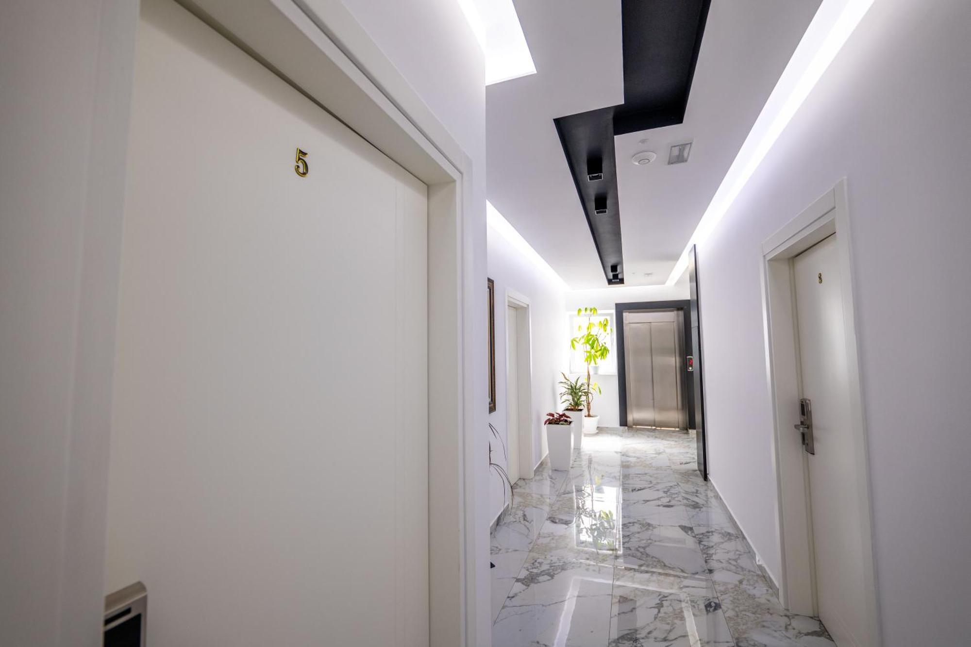 Apartments Margarita Ксамил Экстерьер фото