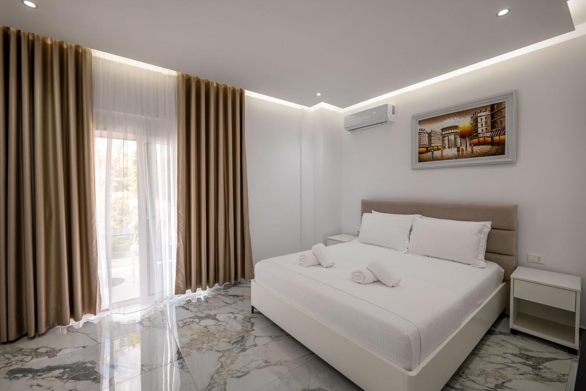 Apartments Margarita Ксамил Экстерьер фото