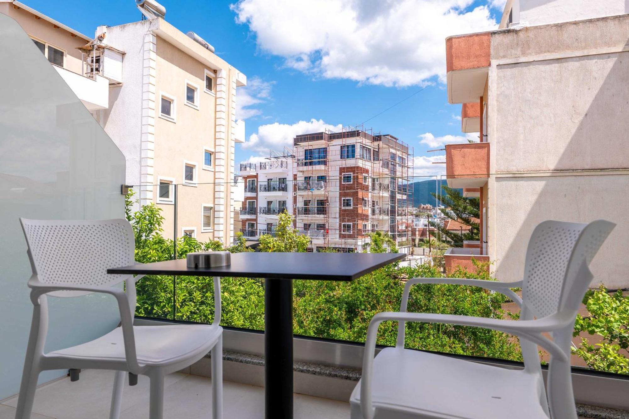 Apartments Margarita Ксамил Экстерьер фото
