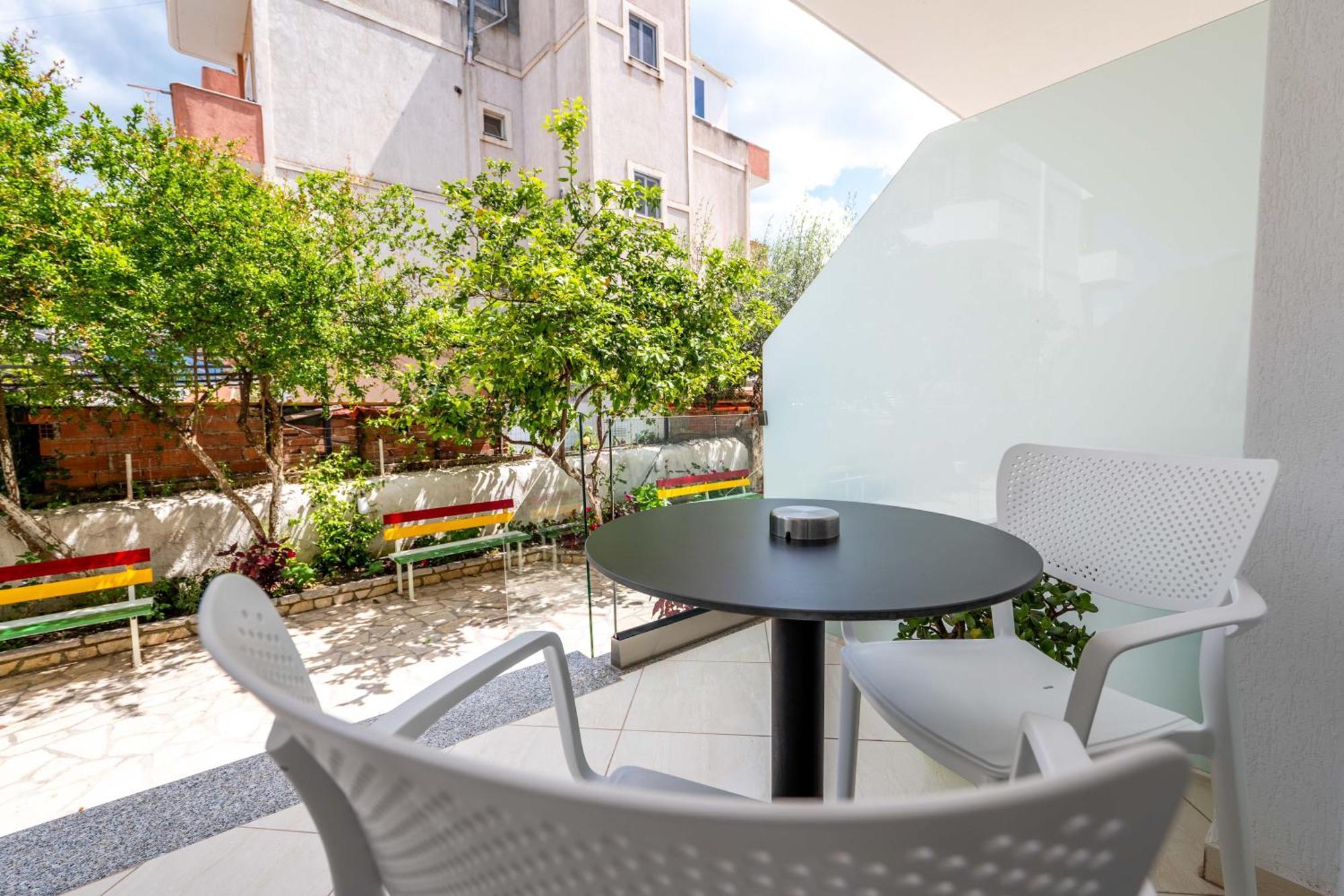 Apartments Margarita Ксамил Экстерьер фото