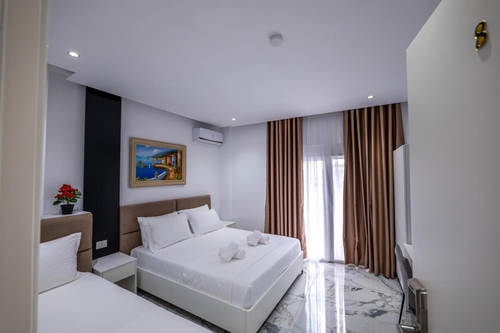 Apartments Margarita Ксамил Экстерьер фото